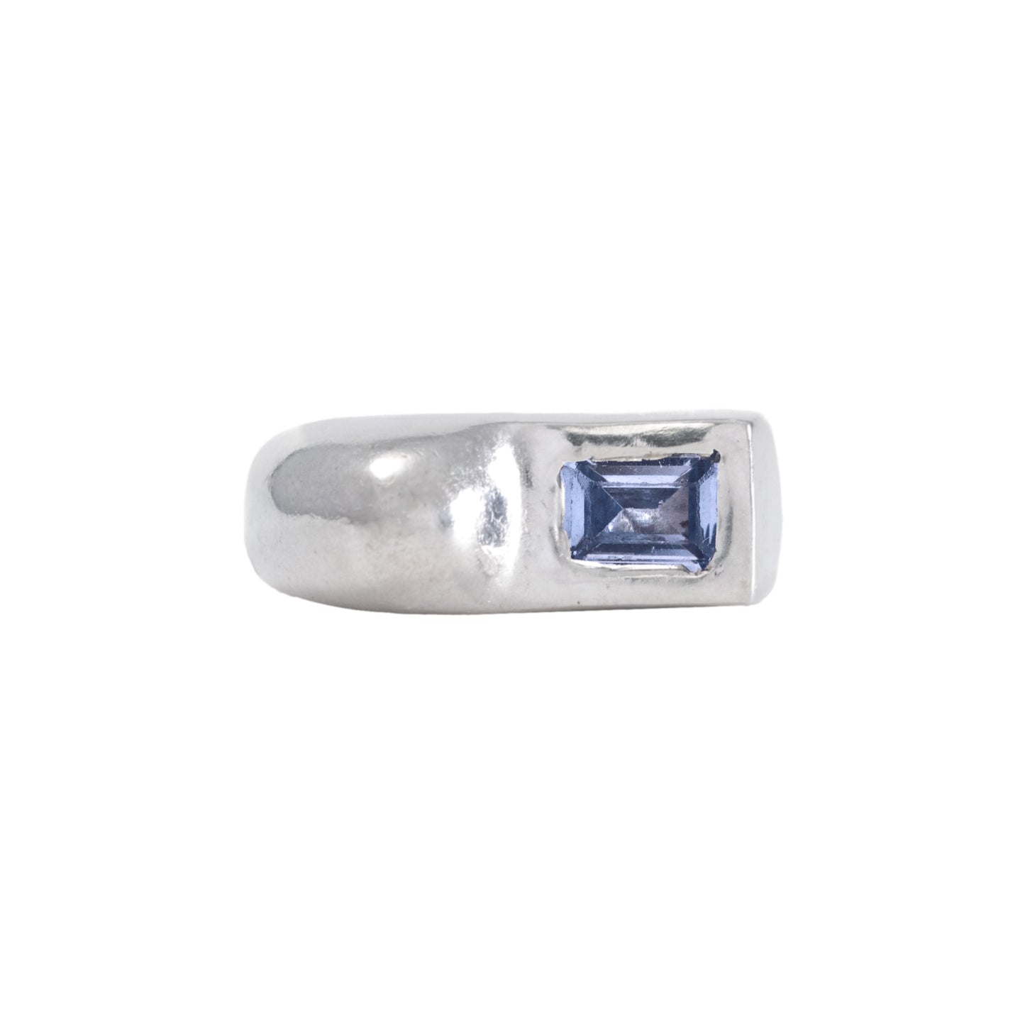 Cala Ring front view handmade in 925 Sterling Silver with natural Blue Topaz by BÚMBUNER