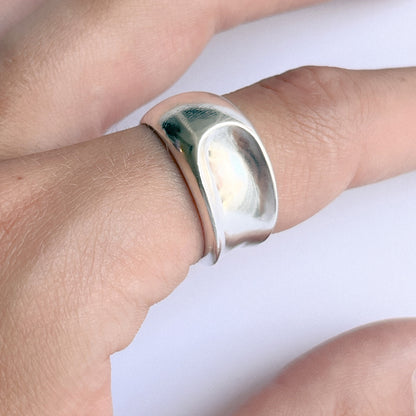 Limbo Ring handmade in 925 Sterling Silver worn on finger by BÚMBUNER
