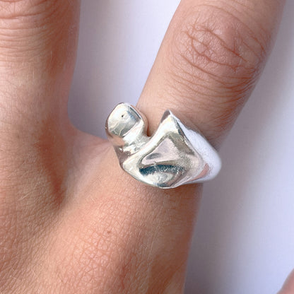 Molar1 Ring handmade in 925 Sterling Silver worn on finger by BÚMBUNER
