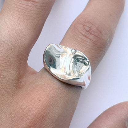 Molar2 Ring handmade in 925 Sterling Silver worn on finger by BÚMBUNER
