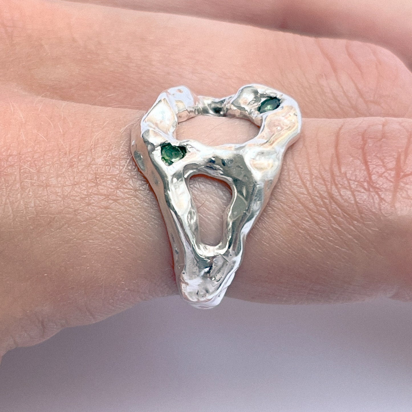 Morfo Ring handmade in 925 Sterling Silver worn on finger by BÚMBUNER
